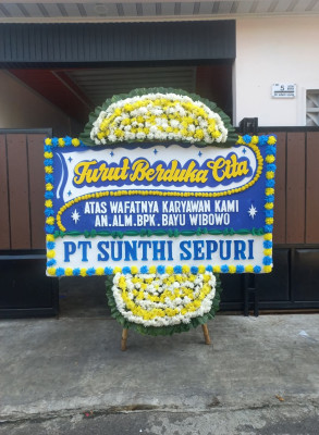 Papan Bunga Duka di Sadananya