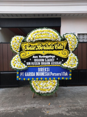 Papan Bunga Duka di Sadananya