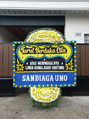Papan Bunga Duka di Sadananya